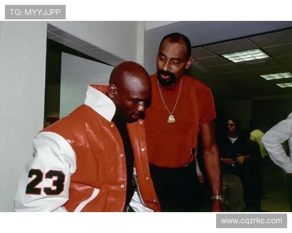 威尔特·张伯伦的传奇人生与篮球历史的深远影响分析